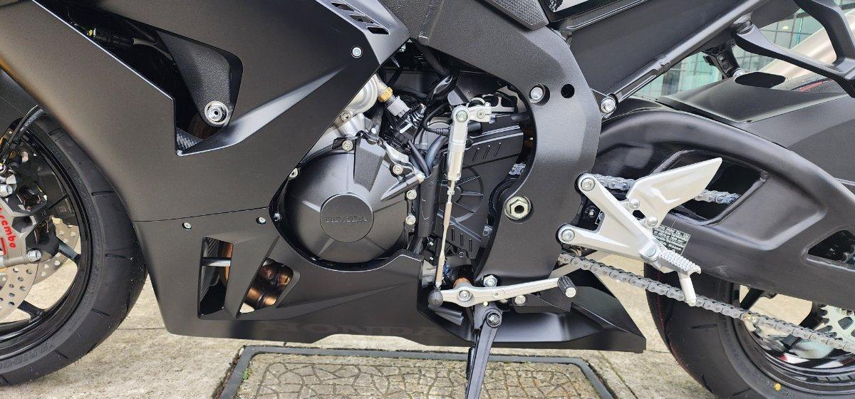 2025 HONDA CBR1000RR-R SP (FIREBLADE) ABS ROAD