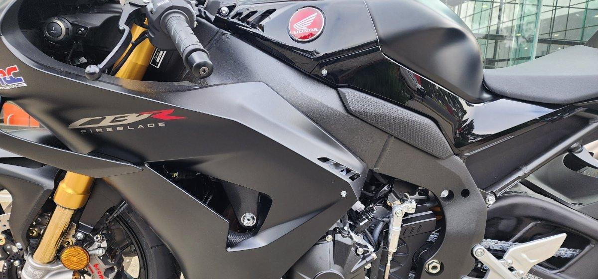 2025 HONDA CBR1000RR-R SP (FIREBLADE) ABS ROAD