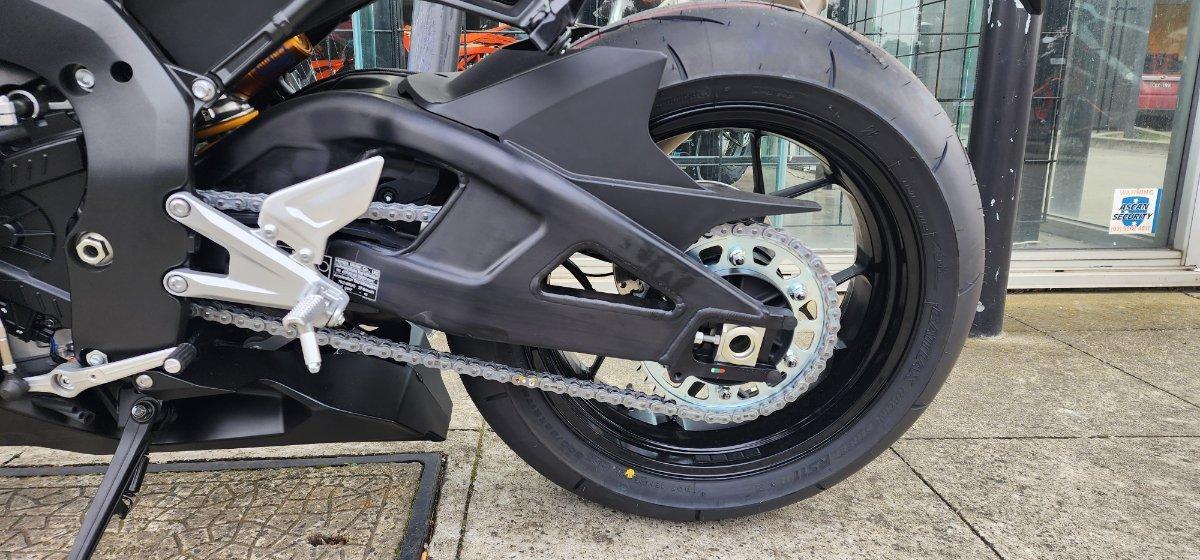 2025 HONDA CBR1000RR-R SP (FIREBLADE) ABS ROAD