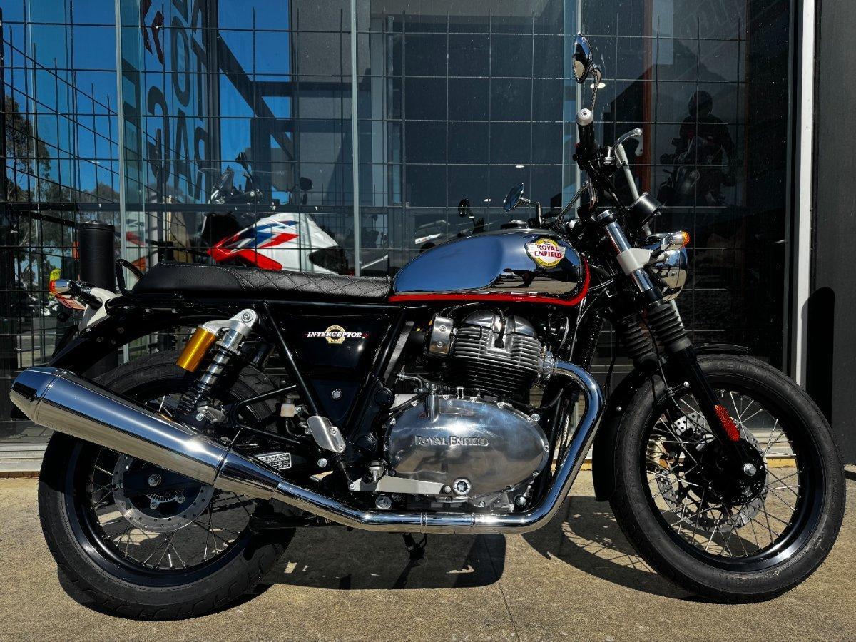 2025 ROYAL ENFIELD (SEE ALSO ENFIELD) INTERCEPTOR 650 E5 CLASSIC ROAD