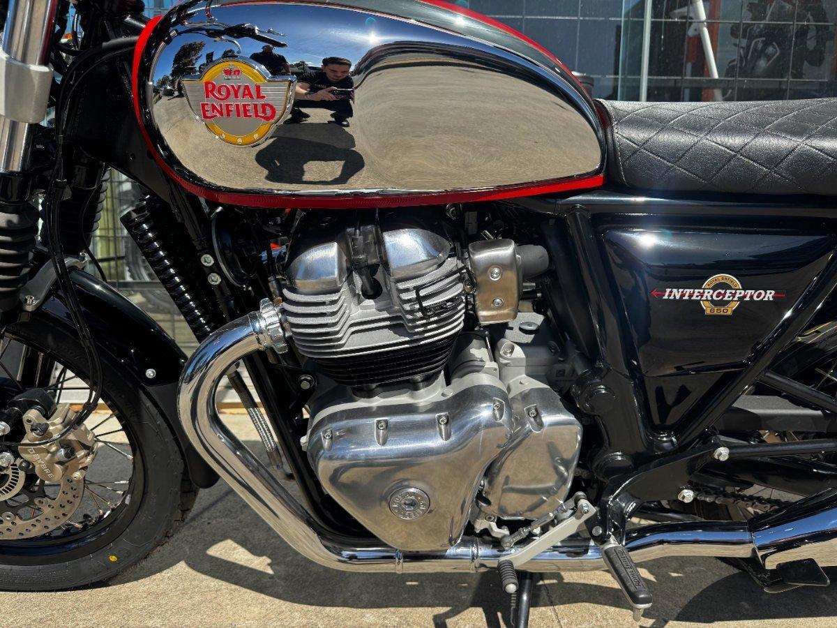 2025 ROYAL ENFIELD (SEE ALSO ENFIELD) INTERCEPTOR 650 E5 CLASSIC ROAD