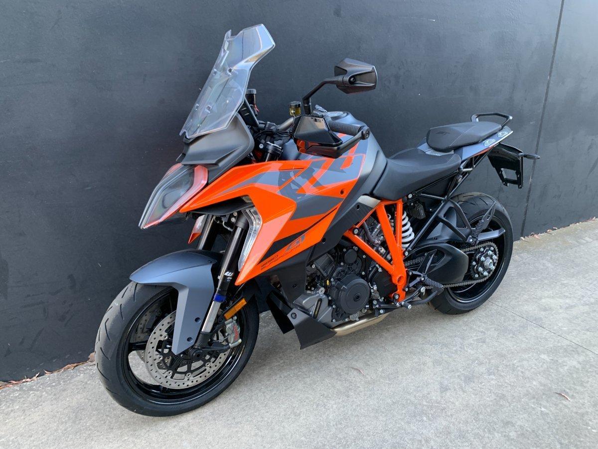 2024 KTM 1290 SUPER DUKE GT SPORTS