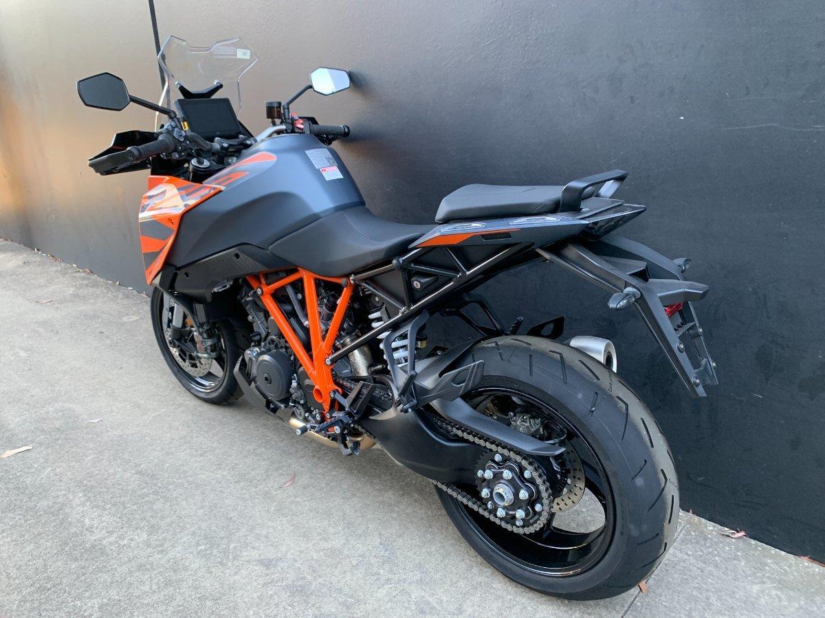 2024 KTM 1290 SUPER DUKE GT SPORTS
