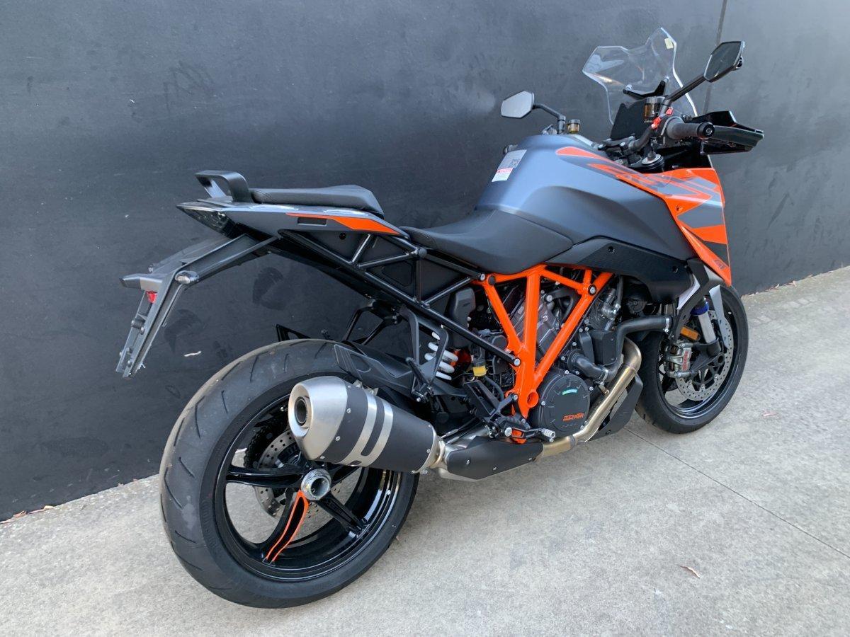 2024 KTM 1290 SUPER DUKE GT SPORTS
