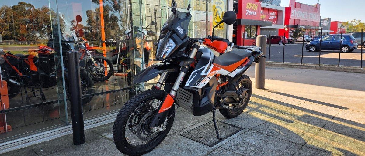 2019 KTM KTM 790 ADVENTURE DUAL SPORTS