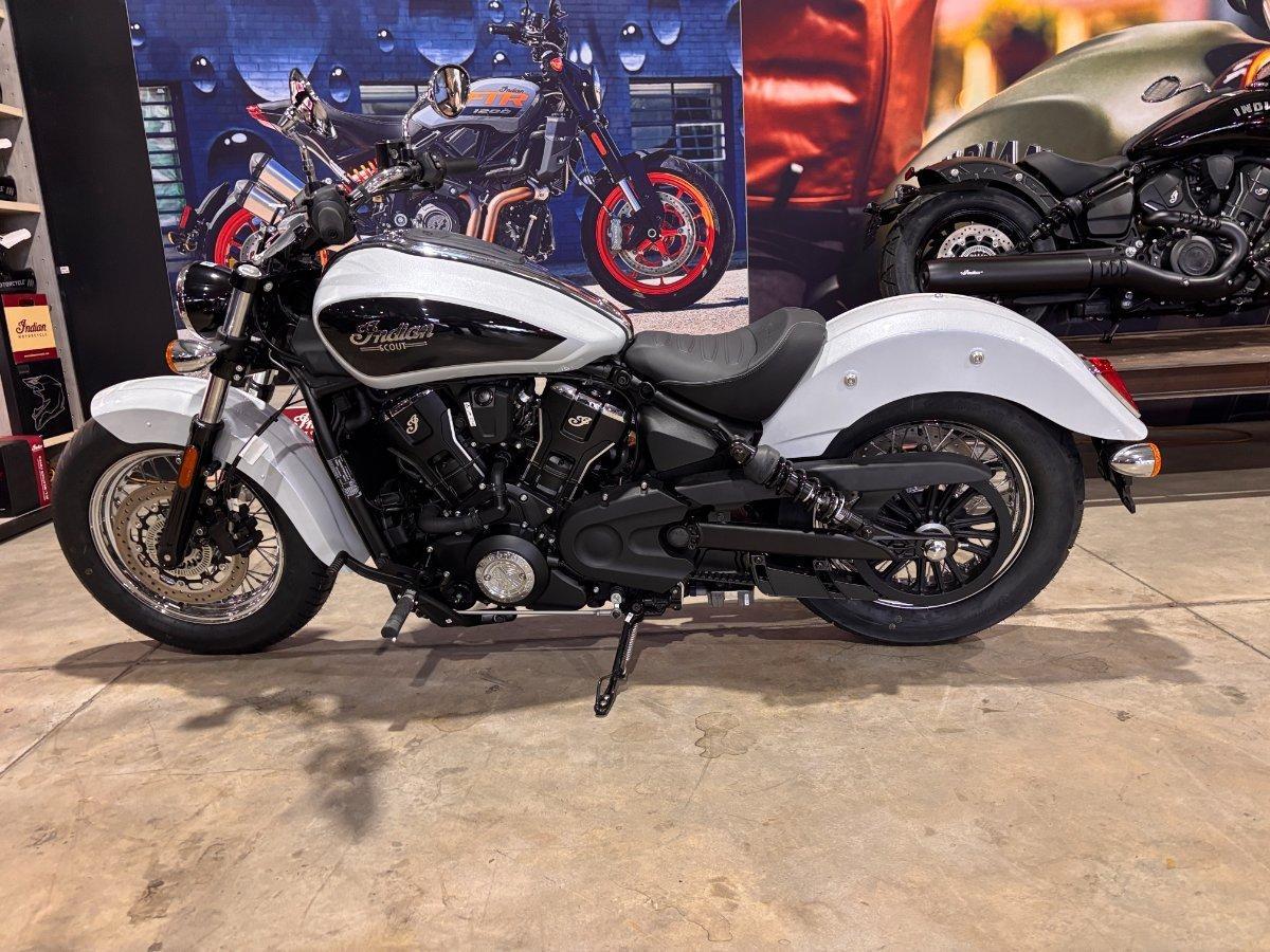 2025 INDIAN SCOUT CLASSIC CRUISER