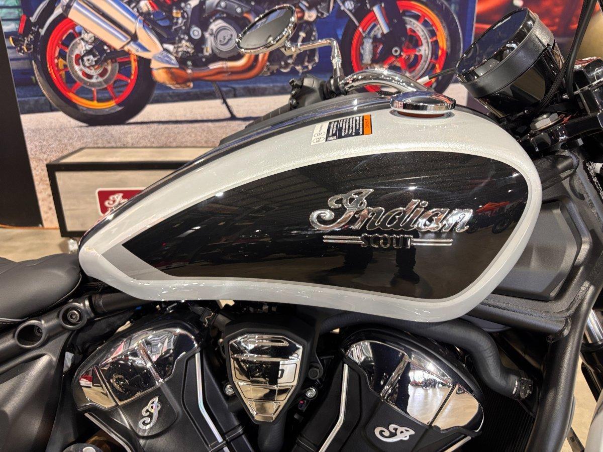 2025 INDIAN SCOUT CLASSIC CRUISER