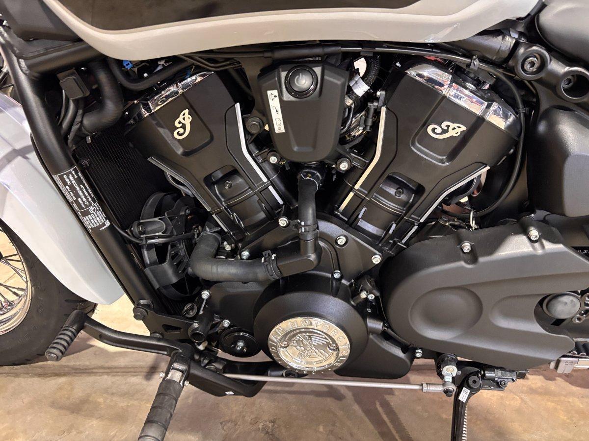 2025 INDIAN SCOUT CLASSIC CRUISER