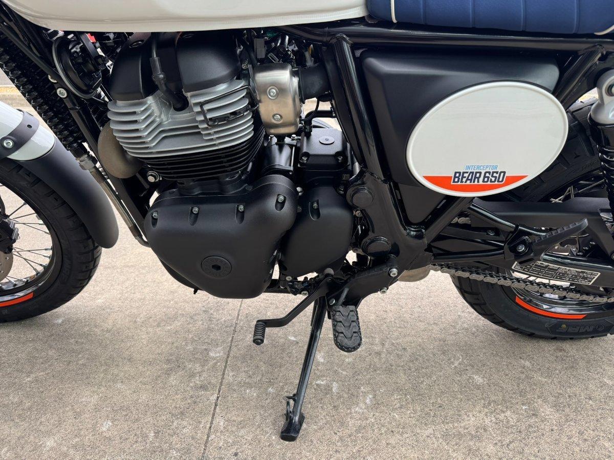 2025 ROYAL ENFIELD (SEE ALSO ENFIELD) BEAR 650 ROAD