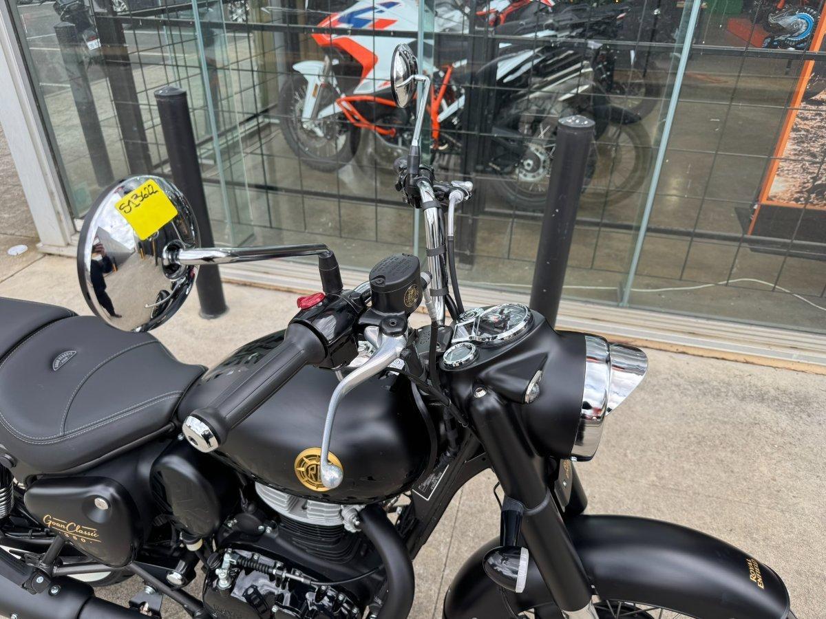 2025 ROYAL ENFIELD CLASSIC 350 ROAD