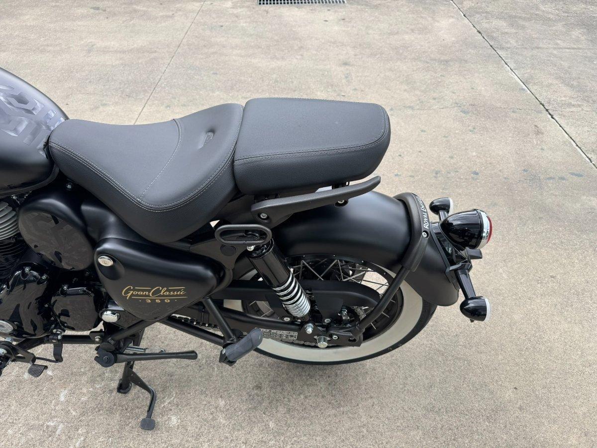 2025 ROYAL ENFIELD CLASSIC 350 ROAD