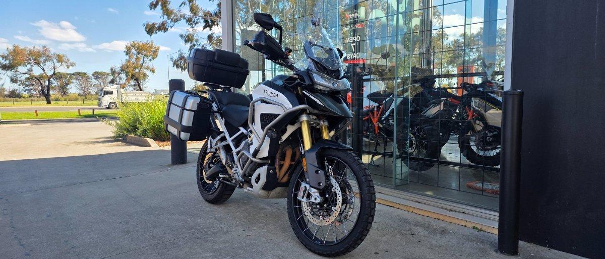 2022 TRIUMPH TIGER 1200 RALLY EXPLORER DUAL SPORTS