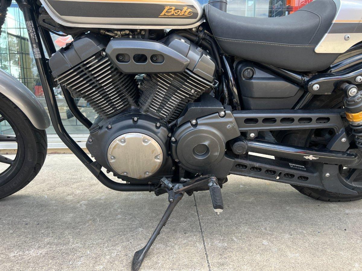 2015 YAMAHA BOLT CRUISER