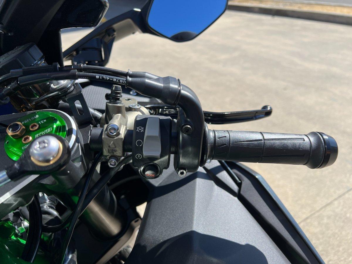 2025 KAWASAKI NINJA H2 SPORTS