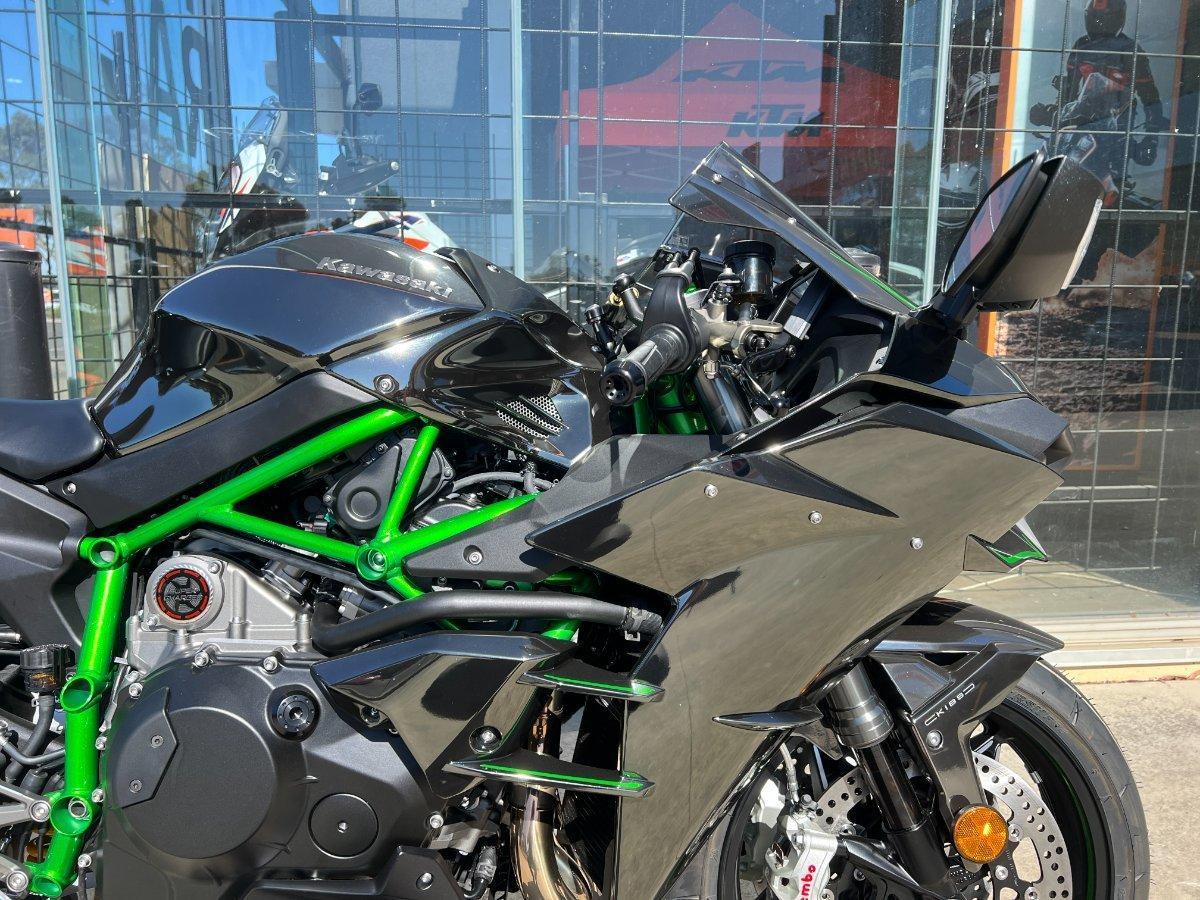2025 KAWASAKI NINJA H2 SPORTS