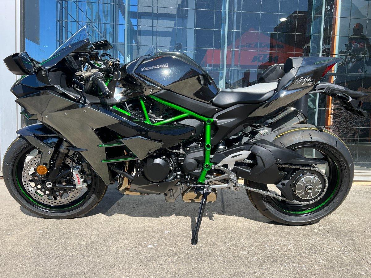 2025 KAWASAKI NINJA H2 SPORTS
