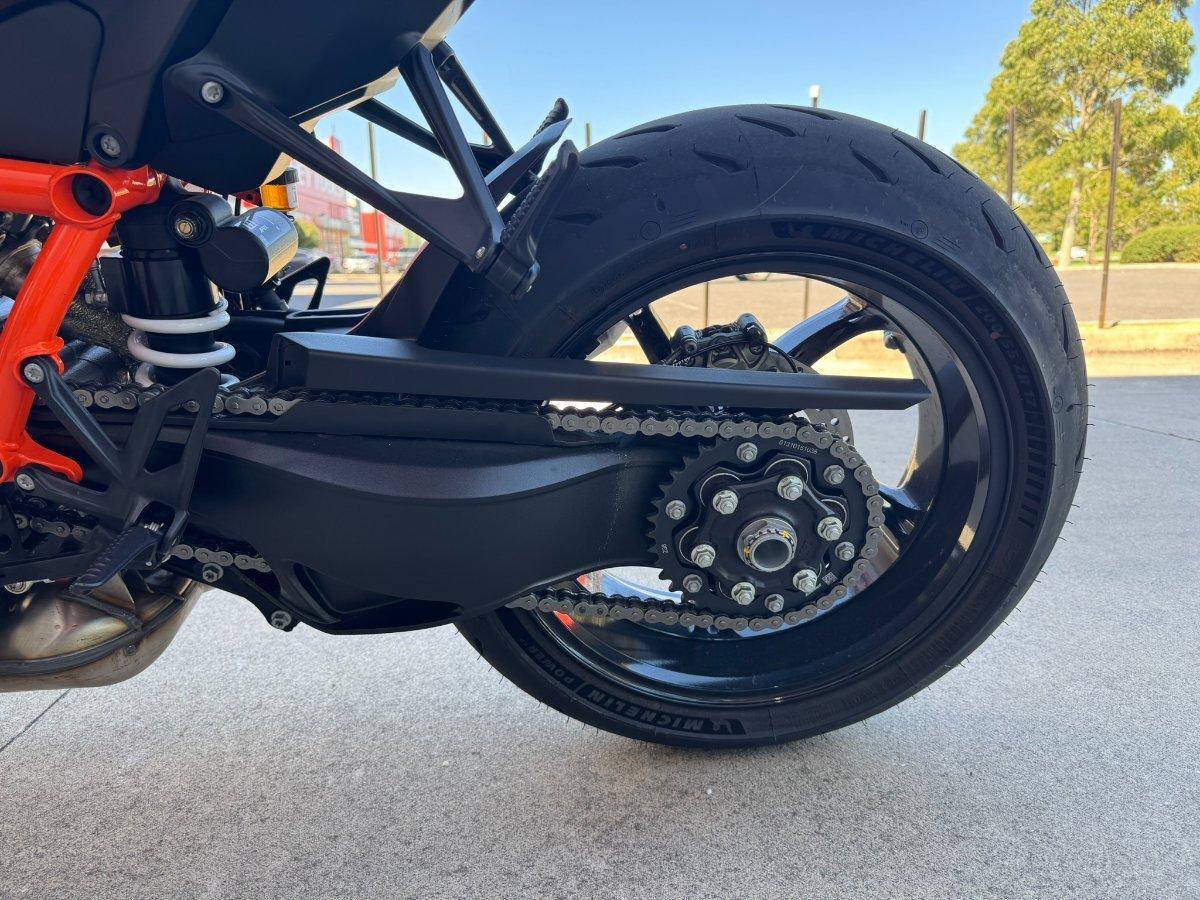2024 KTM 1390 SUPER DUKE R SPORTS