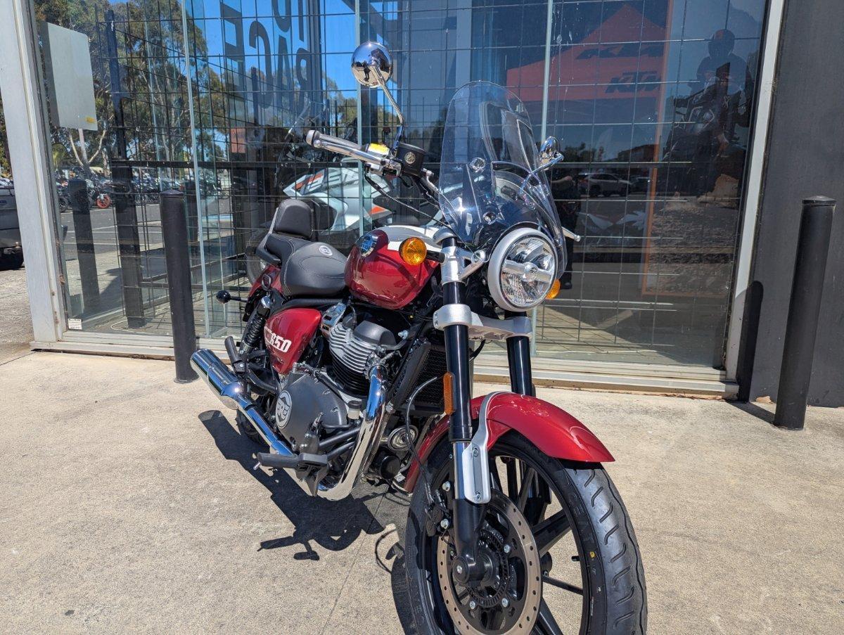 2025 ROYAL ENFIELD (SEE ALSO ENFIELD) SUPER METEOR 650 ROAD