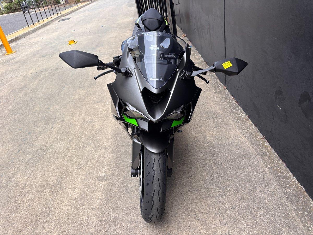 2026 KAWASAKI NINJA ZX-6R (636) SPORTS
