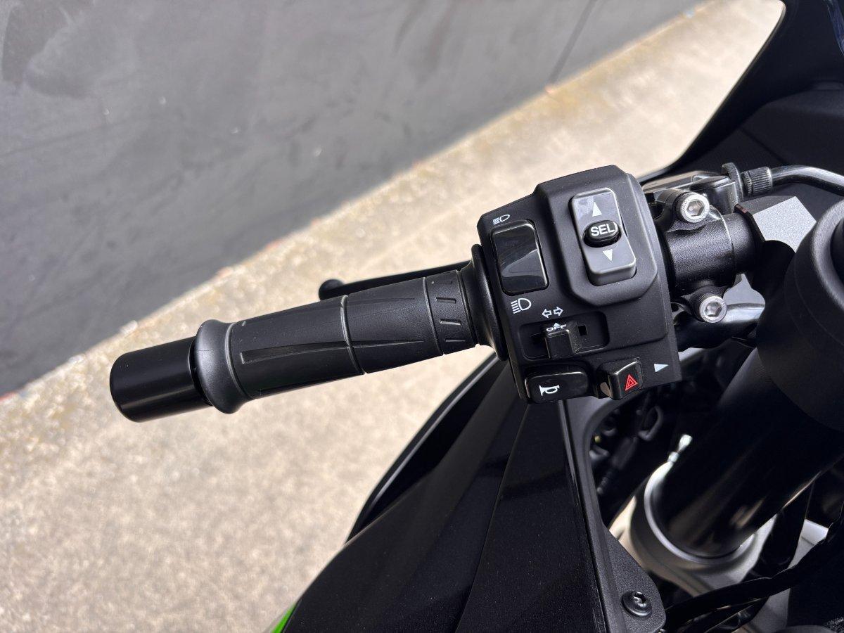 2026 KAWASAKI NINJA ZX-6R (636) SPORTS