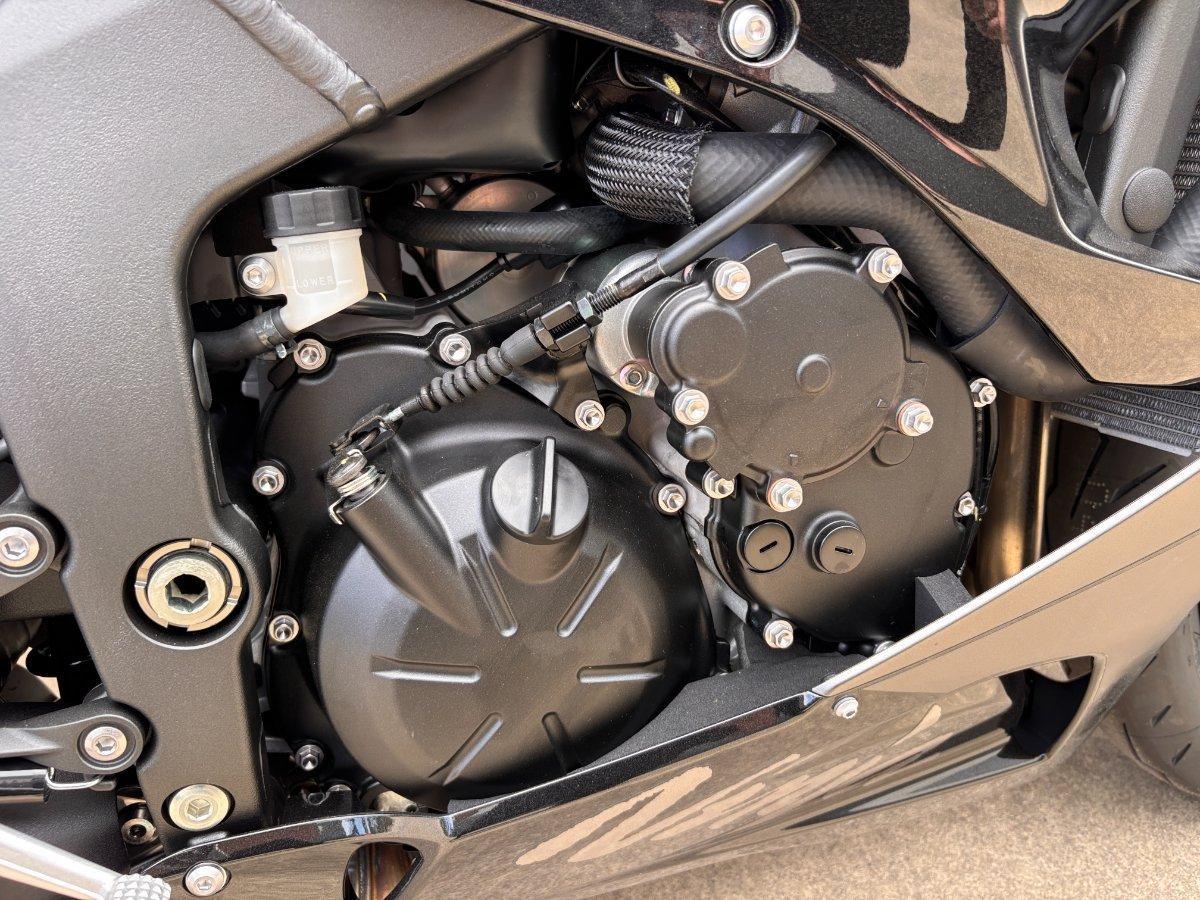 2026 KAWASAKI NINJA ZX-6R (636) SPORTS