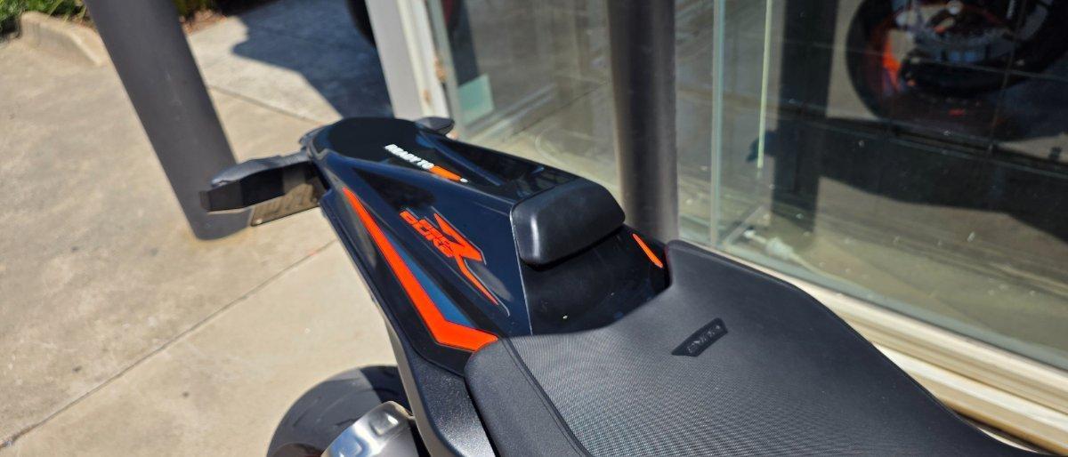 2023 KTM 890 DUKE R ROAD