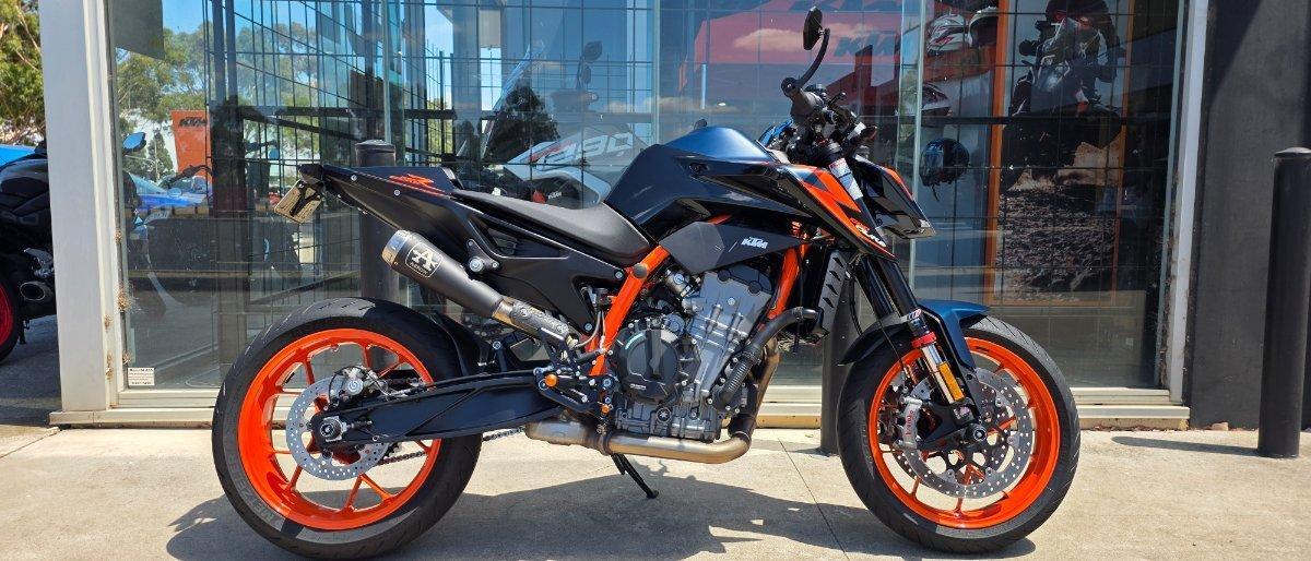 2023 KTM 890 DUKE R ROAD