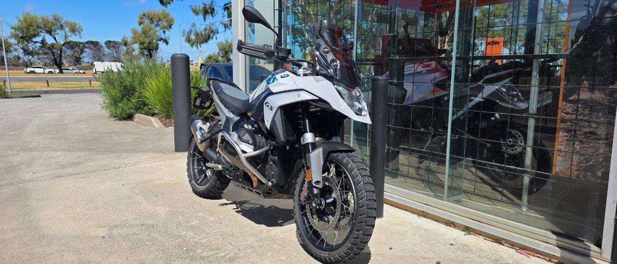 2025 BMW R 1300 GS PURE DUAL SPORTS