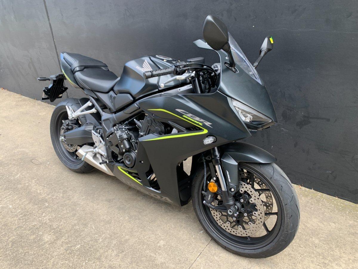 2026 HONDA CBR650R E-CLUTCH SPORTS