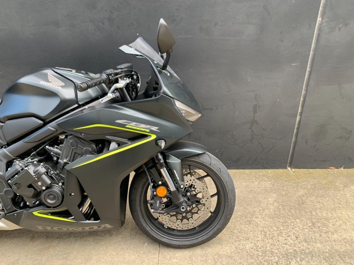 2026 HONDA CBR650R E-CLUTCH SPORTS