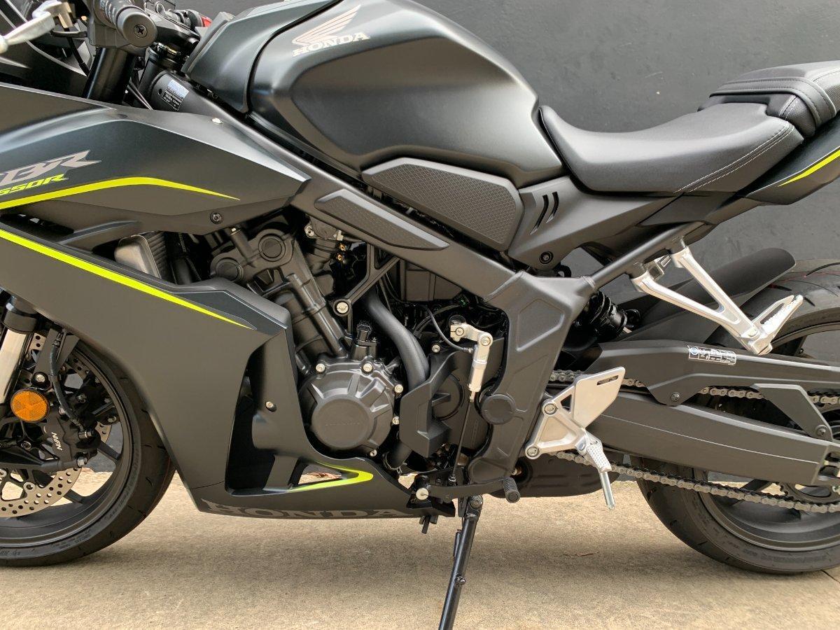 2026 HONDA CBR650R E-CLUTCH SPORTS