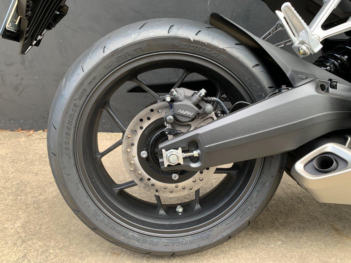 2026 HONDA CBR650R E-CLUTCH SPORTS