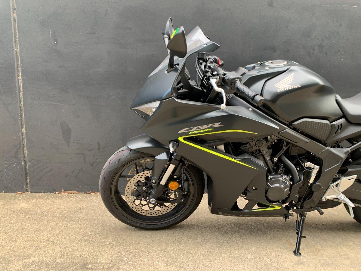 2026 HONDA CBR650R E-CLUTCH SPORTS