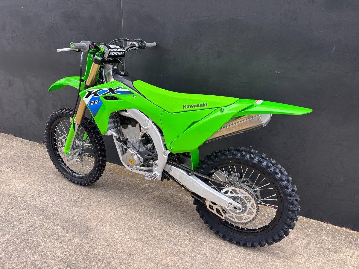 2026 KAWASAKI KX250 MOTOCROSS