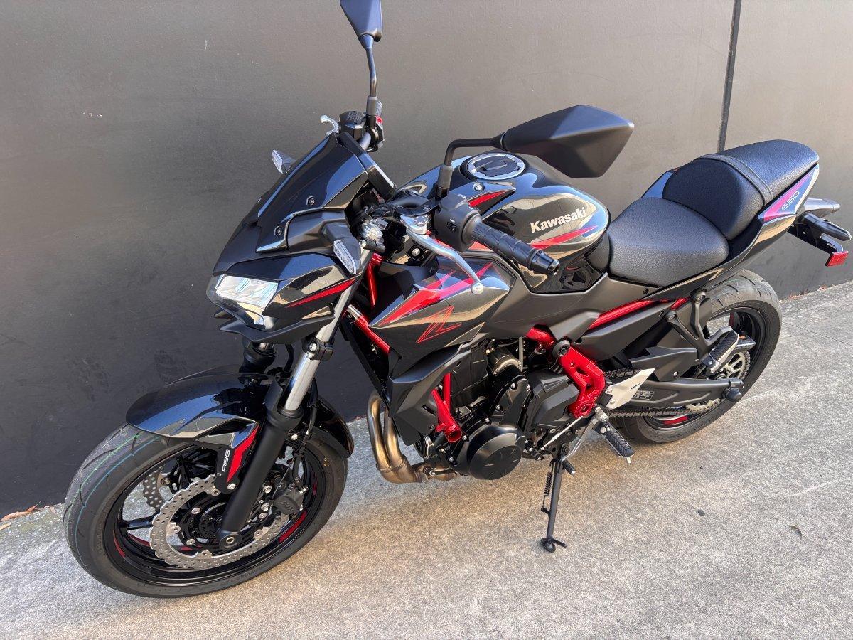 2025 KAWASAKI Z650 RS ROAD
