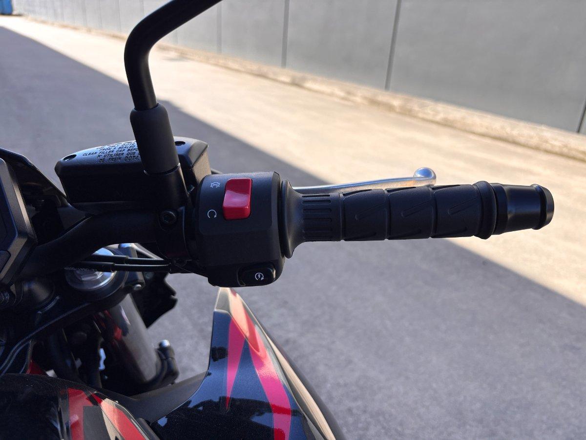 2025 KAWASAKI Z650 RS ROAD