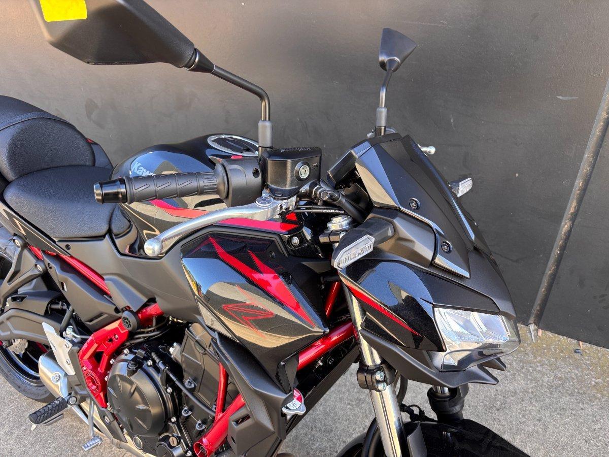 2025 KAWASAKI Z650 RS ROAD