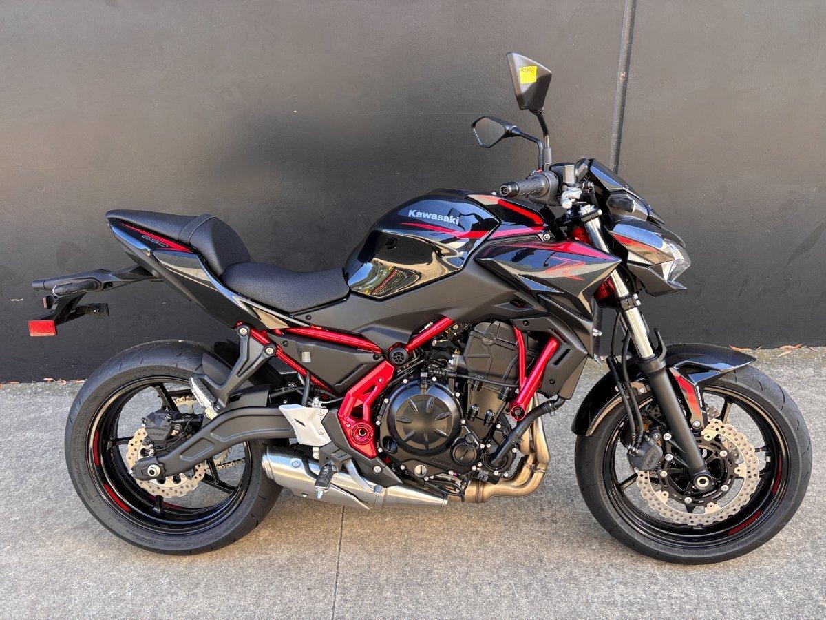 2025 KAWASAKI Z650 RS ROAD