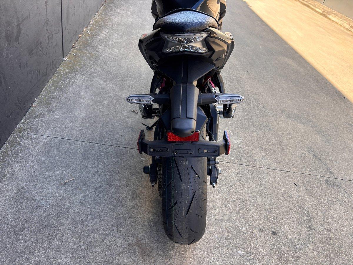 2025 KAWASAKI Z650 RS ROAD