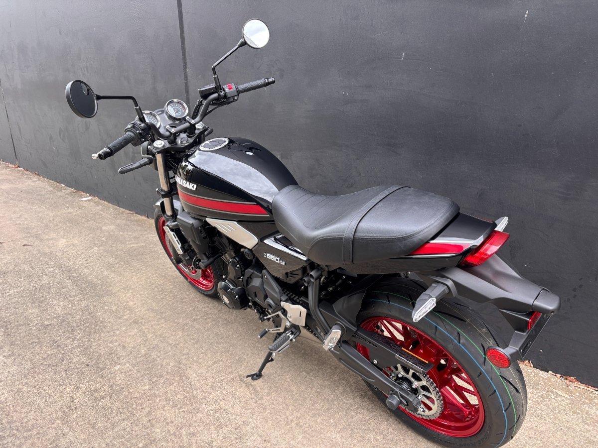 2025 KAWASAKI Z650 RS ROAD