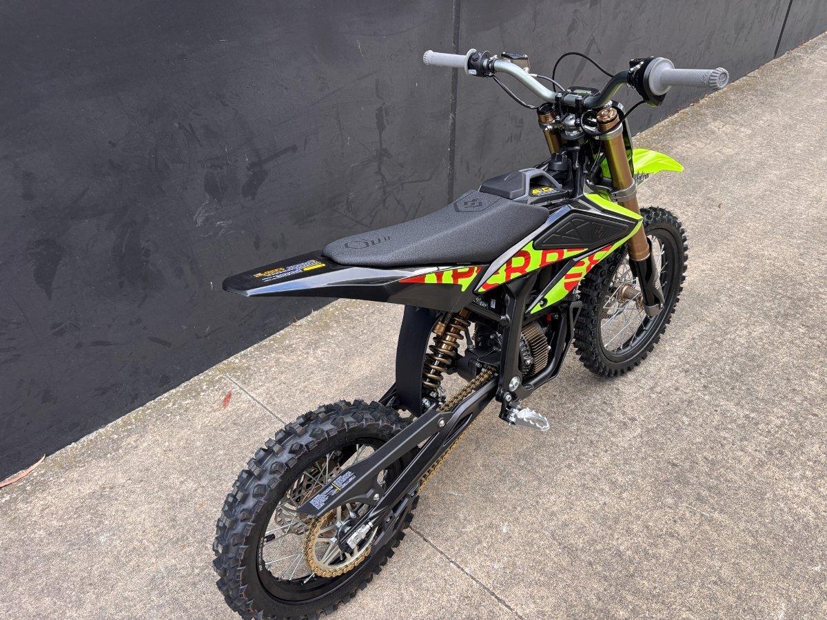 2025 SUR-RON HYPER BEE 14/12 TRAIL