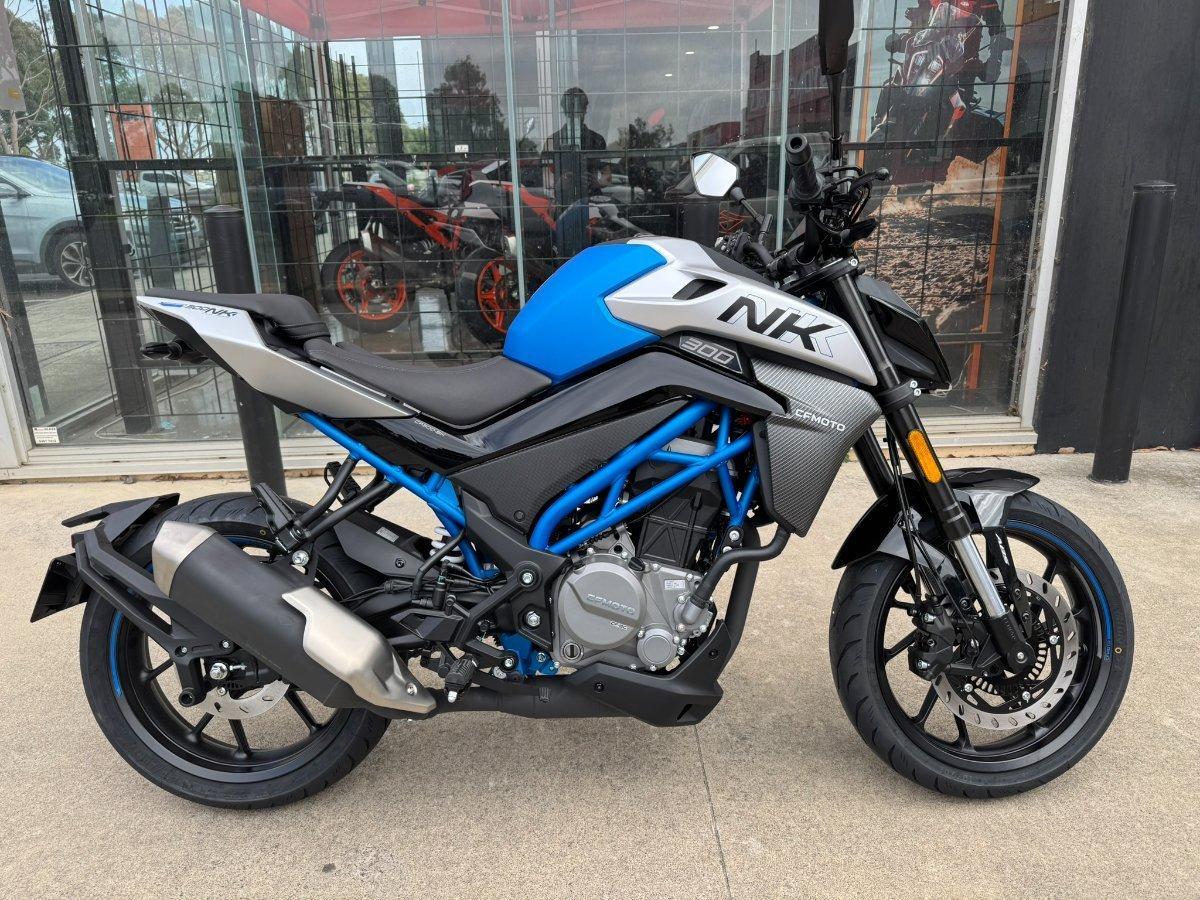 2025 CF MOTO 300 NK ABS ROAD