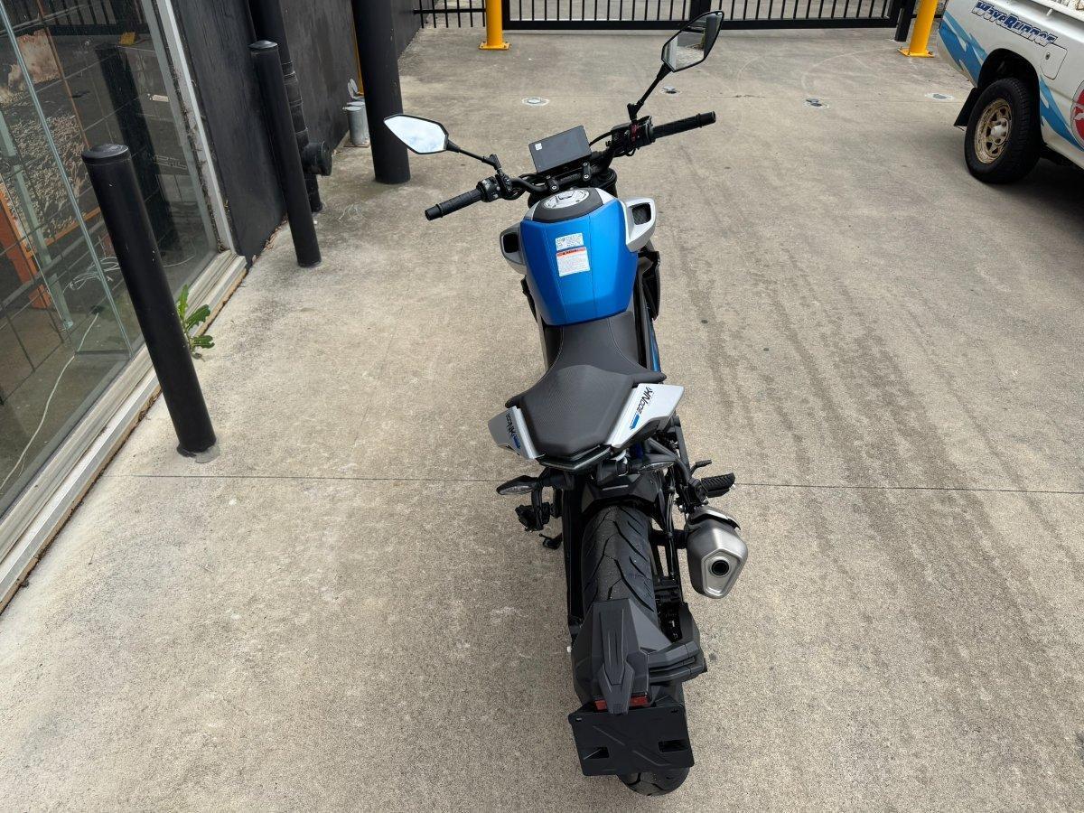 2025 CF MOTO 300 NK ABS ROAD