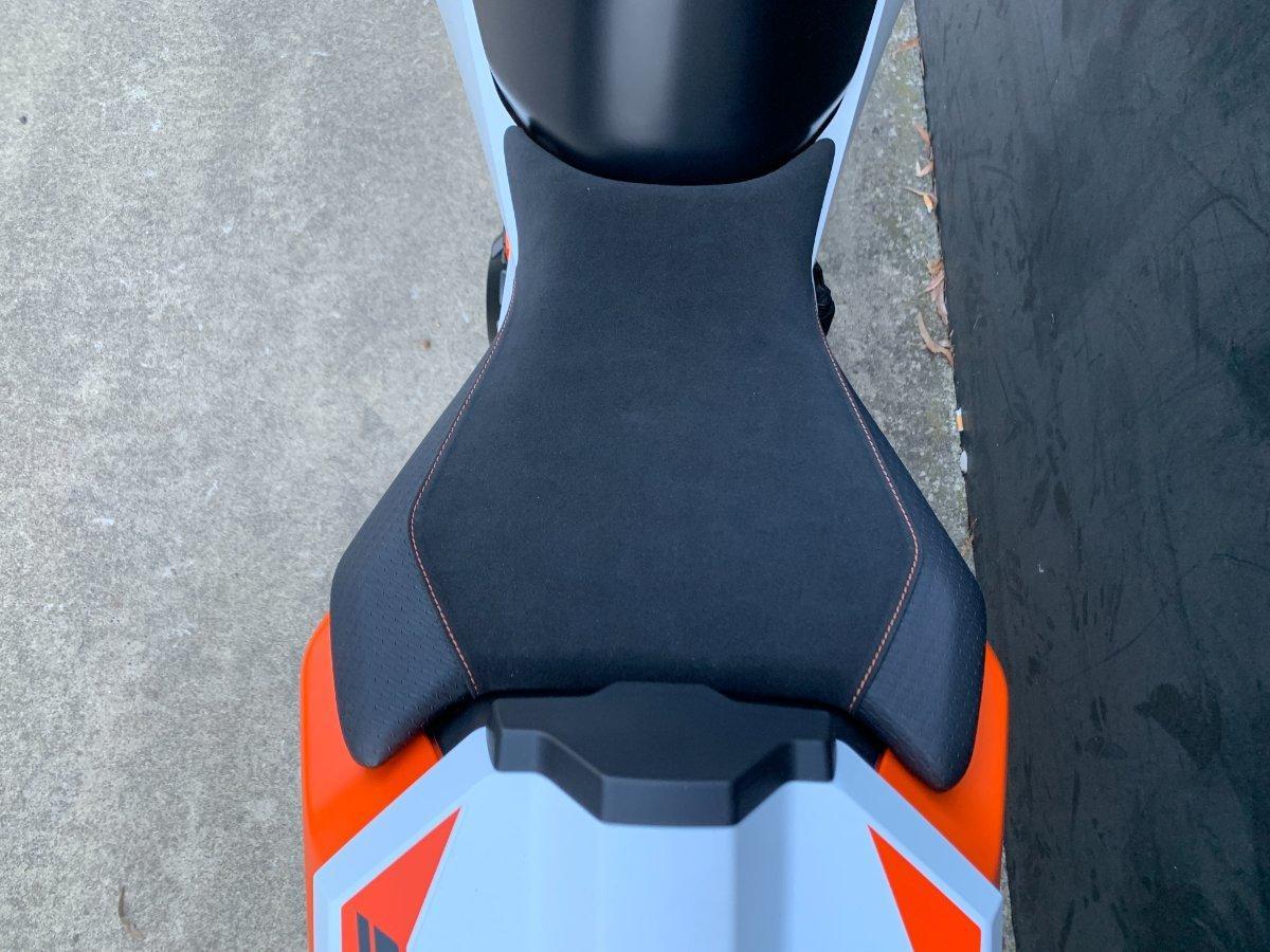 2026 KTM 990 DUKE R ROAD