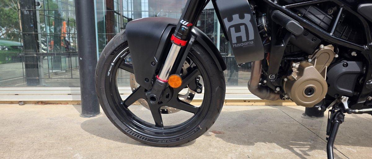 2024 HUSQVARNA VITPILEN 401 ROAD
