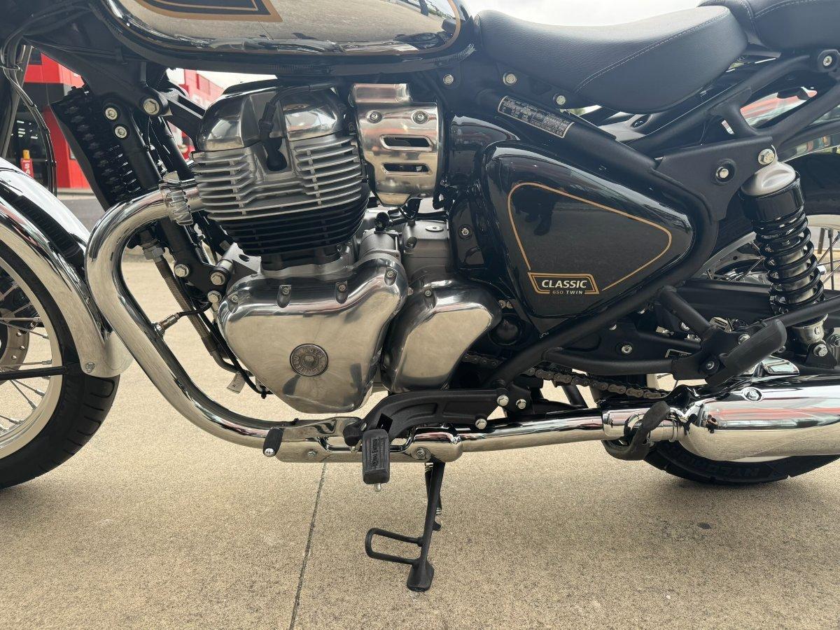 2025 ROYAL ENFIELD CLASSIC 650 TWIN ROAD
