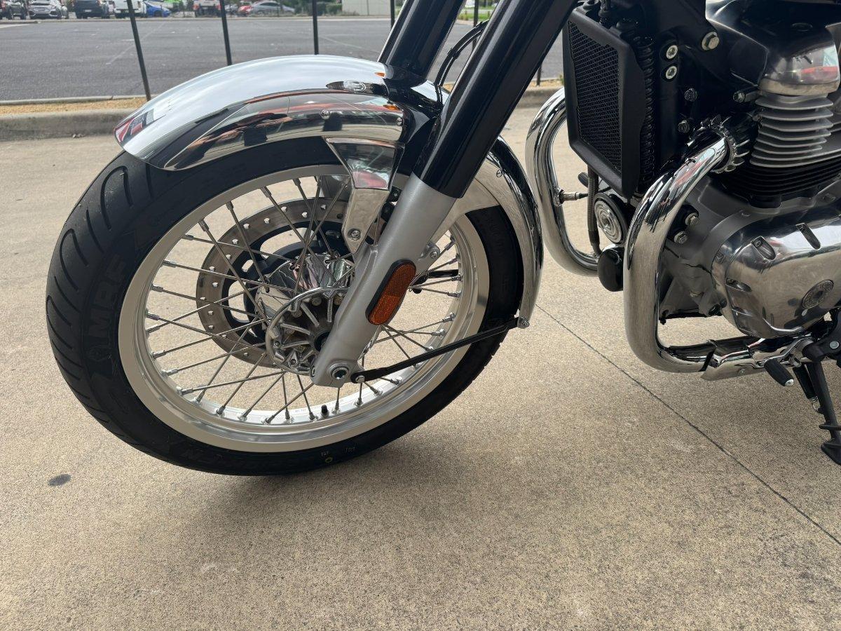 2025 ROYAL ENFIELD CLASSIC 650 TWIN ROAD