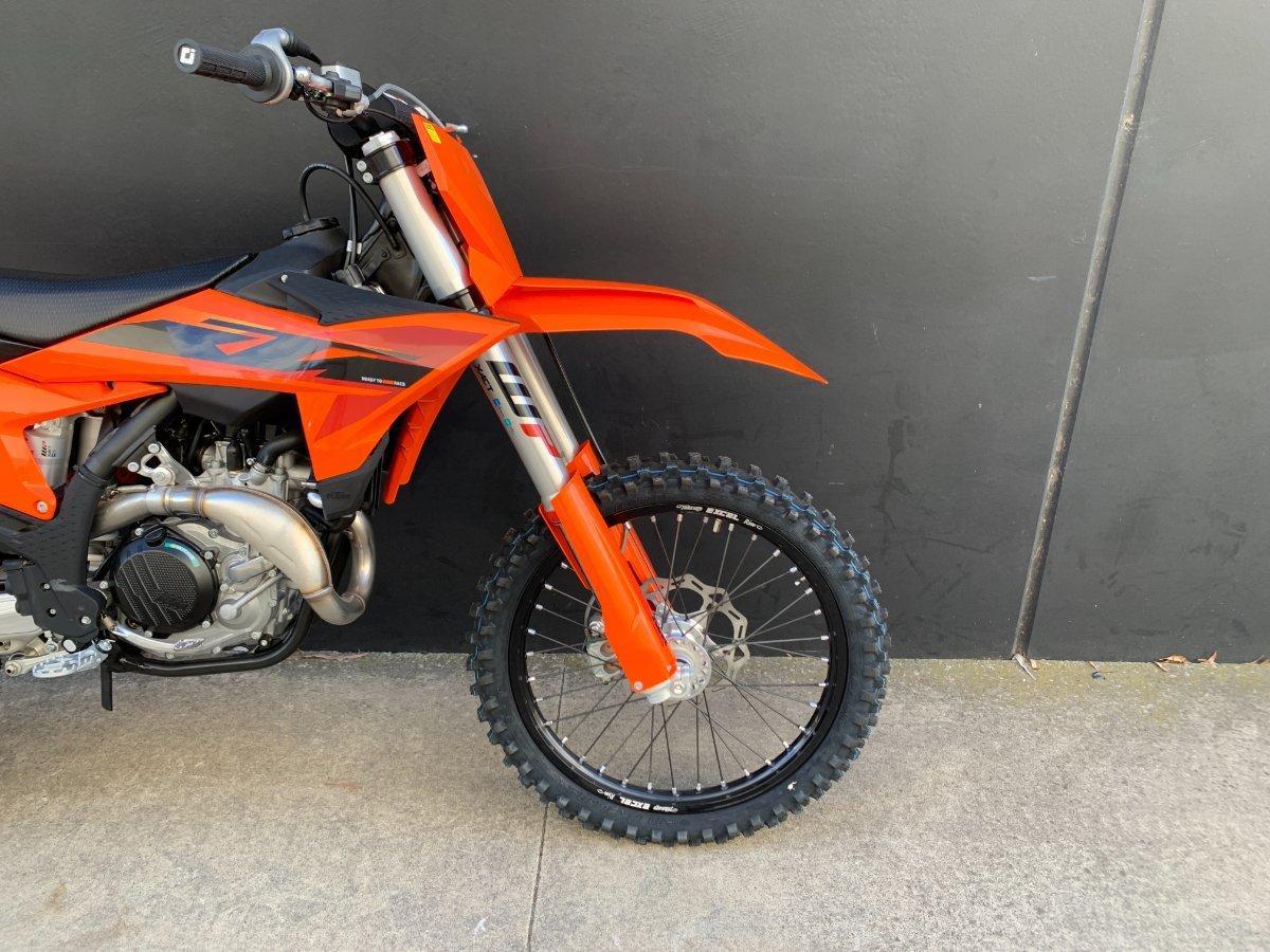 2025 KTM 450 SX-F MOTOCROSS