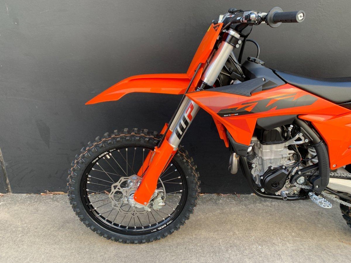 2025 KTM 450 SX-F MOTOCROSS
