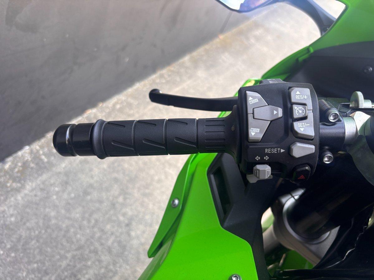 2025 KAWASAKI NINJA ZX-10R SPORTS